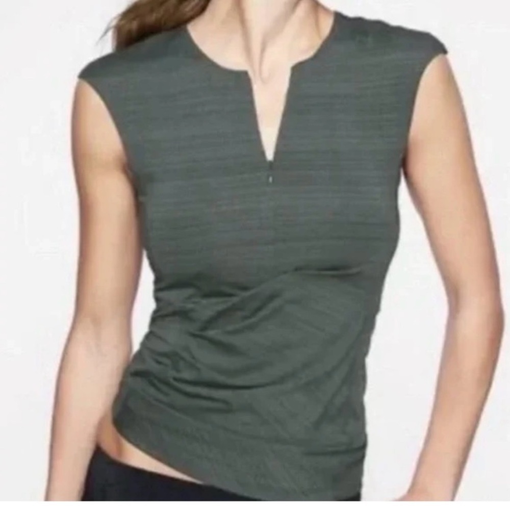 Athleta Pacifica Gray Rash Guard‎ Ladies Size M